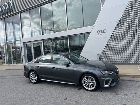 Used 2023 Audi A4 2.0T Premium w/ Convenience Package image 12