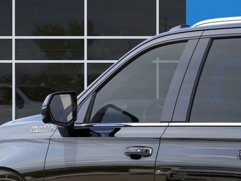 New 2026 Chevrolet Suburban High Country w/ Sun And Tow Package AWD/4WD image 12