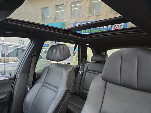 Used 2011 BMW X5 M AWD/4WD image 37