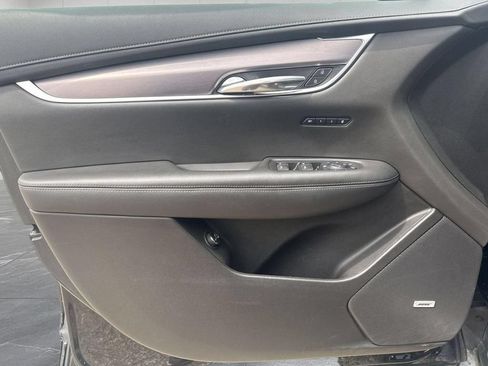 Used 2021 Cadillac XT6 Luxury w/ LPO, Floor Liner Package FWD image 15