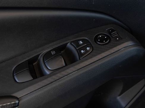 Used 2024 Nissan Altima 2.5 SV image 23