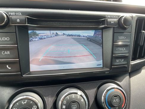 Used 2017 Toyota RAV4 LE AWD/4WD image 20