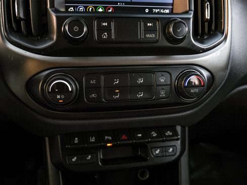 Used 2021 Chevrolet Colorado Z71 w/ Z71 Midnight Edition image 22