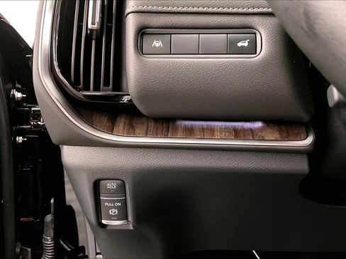 New 2026 Nissan Armada Platinum AWD/4WD image 28