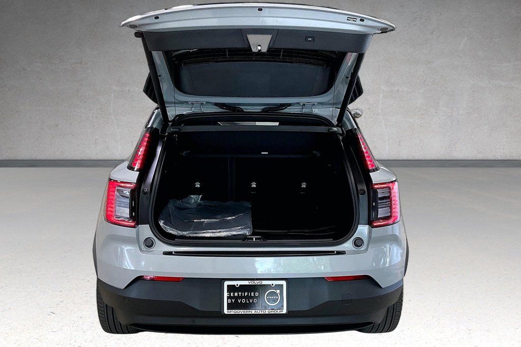 Certified 2026 Volvo EX30 Plus w/ Climate Package AWD/4WD image 5