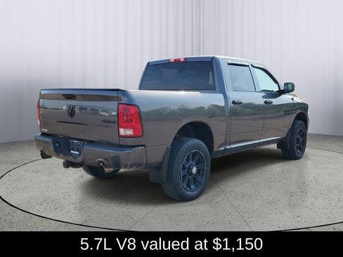 Used 2014 RAM 1500 Express AWD/4WD image 3
