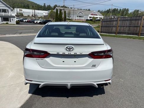 Used 2024 Toyota Camry SE w/ Cold Weather Package AWD/4WD image 7