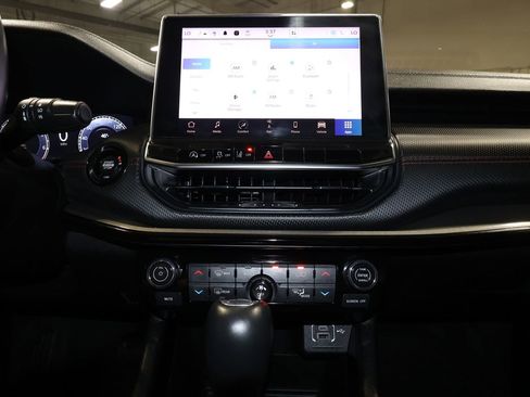 Used 2022 Jeep Compass Trailhawk w/ Trailhawk Elite Group image 18