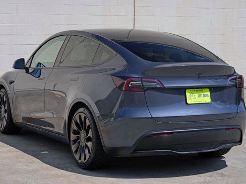 Used 2023 Tesla Model Y Performance AWD/4WD image 49