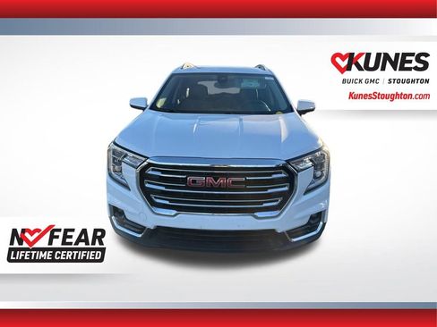 Used 2024 GMC Terrain SLT image 5