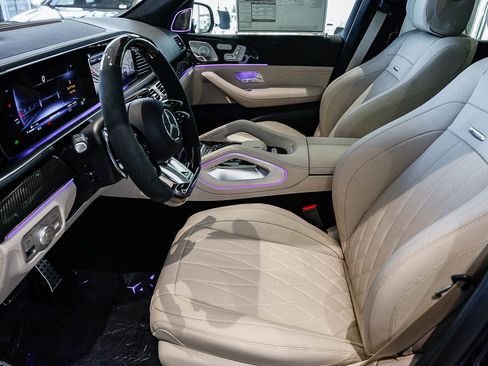 New 2026 Mercedes-Benz GLS 63 AMG 4MATIC image 19