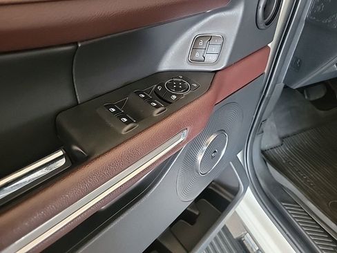 Used 2023 Ford Expedition Max Limited AWD/4WD image 12