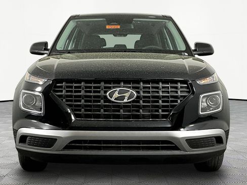 New 2026 Hyundai Venue SE FWD image 2