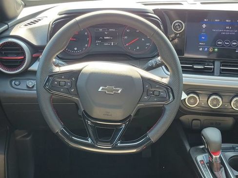 Certified 2024 Chevrolet Trax RS FWD image 12
