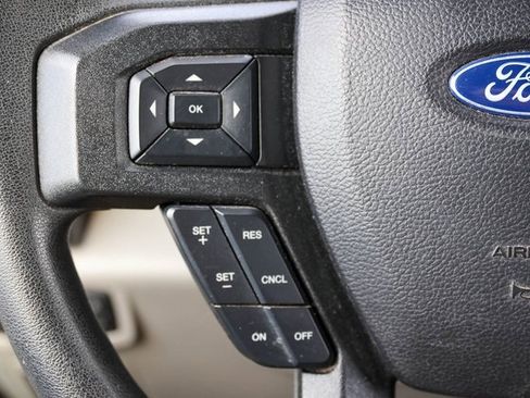 Used 2020 Ford F150 XLT image 27