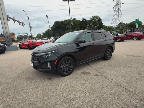 Certified 2024 Chevrolet Equinox RS w/ RS Leather Package AWD/4WD image 4