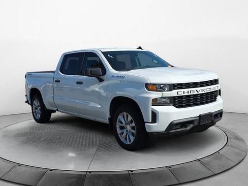 Used 2022 Chevrolet Silverado 1500 Custom w/ Safety Confidence Package AWD/4WD image 2