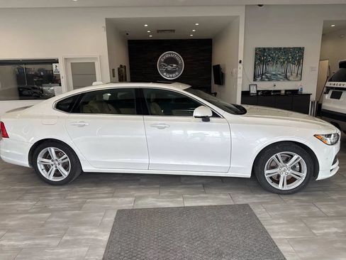 Used 2018 Volvo S90 T5 Momentum w/ Convenience Package AWD/4WD image 9