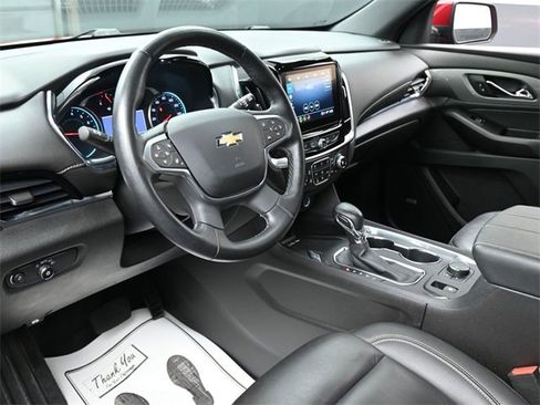Used 2023 Chevrolet Traverse LT w/ LT Premium Package image 14
