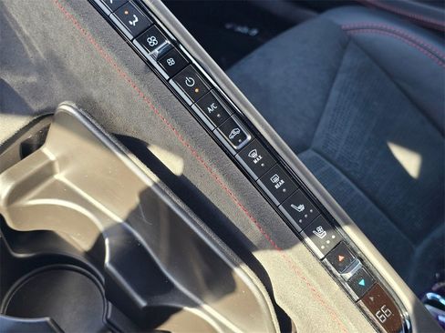 Used 2023 Chevrolet Corvette Stingray Premium Conv w/ Z51 Performance Package image 29