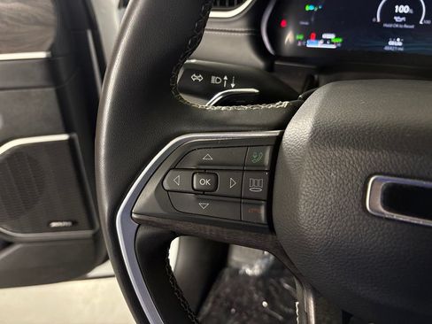 Used 2024 Jeep Grand Cherokee Limited 4xe AWD/4WD image 21