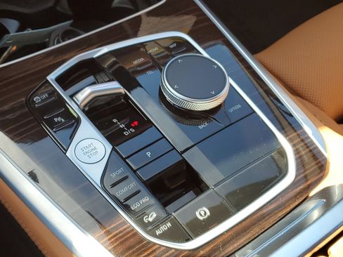 New 2026 BMW X5 M60i w/ Climate Comfort Package image 27