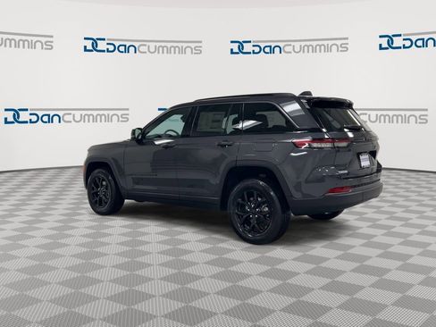 New 2026 Jeep Grand Cherokee Altitude AWD/4WD image 6