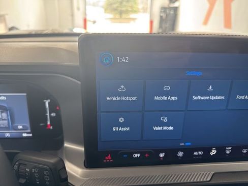 New 2026 Ford Bronco Sport Outer Banks w/ Outer Banks Tech Package+ AWD/4WD image 12
