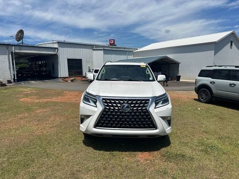 Used 2022 Lexus GX 460 Premium w/ Premium Package AWD/4WD image 2
