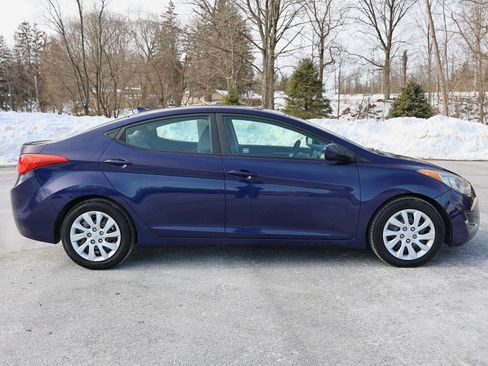 Used 2011 Hyundai Elantra GLS image 5