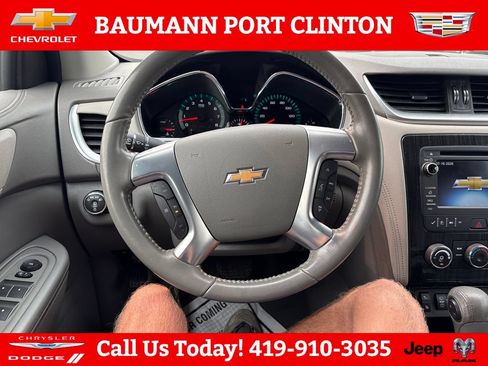 Used 2016 Chevrolet Traverse LT FWD image 14