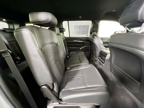 Used 2022 Jeep Wagoneer Series II image 29