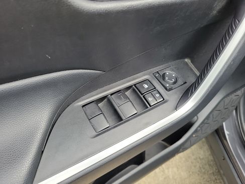 Used 2025 Toyota RAV4 LE FWD image 19