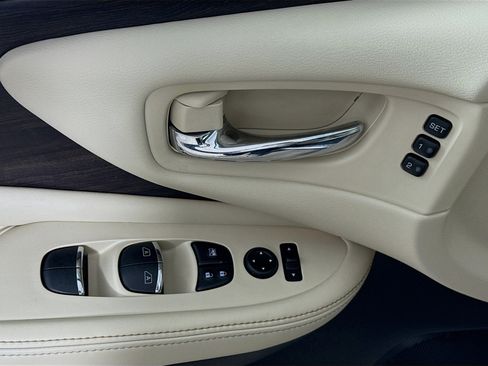 Used 2024 Nissan Murano Platinum w/ Cargo Package image 21