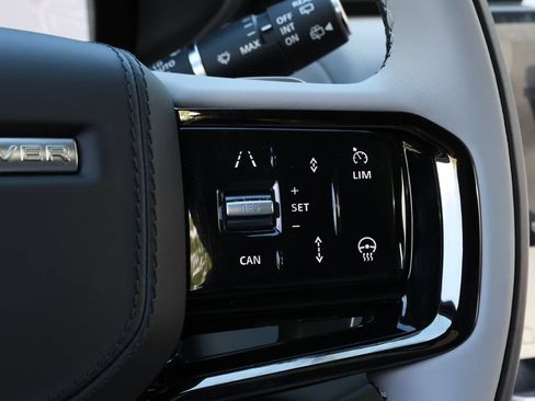 New 2026 Land Rover Range Rover Velar S AWD/4WD image 26