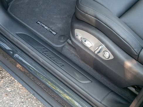 New 2026 Porsche Macan image 24