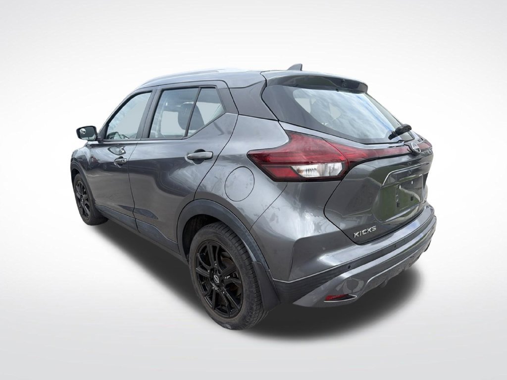 Used 2023 Nissan Kicks SV FWD image 4