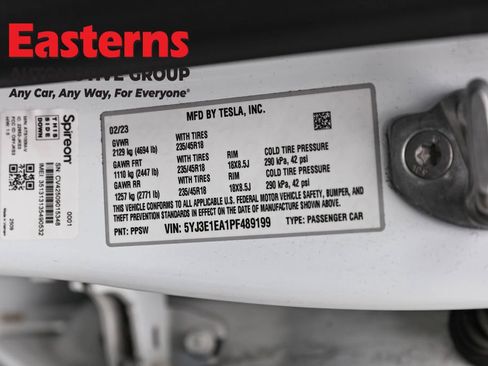 Used 2023 Tesla Model 3 Standard Range image 32