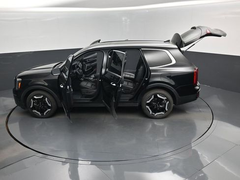 Certified 2024 Kia Telluride S w/ S Sunroof Package FWD image 17
