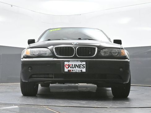 Used 2002 BMW 325i Sedan RWD image 47
