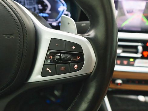 Used 2022 BMW 330e xDrive w/ M Sport Package image 31