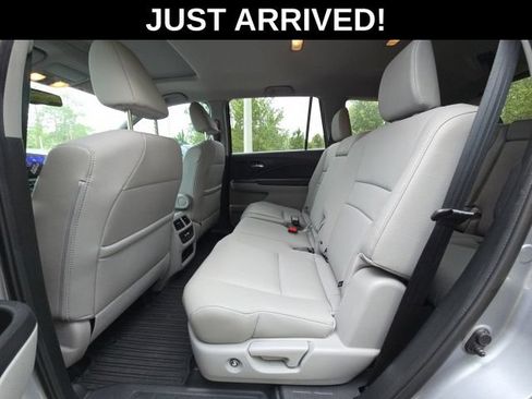 Used 2017 Honda Pilot EX-L image 11