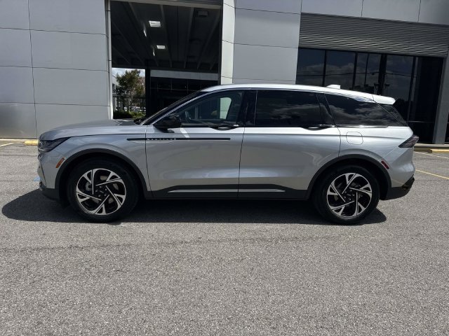 New 2026 Lincoln Nautilus Premier w/ Equipment Group 102A AWD/4WD image 6