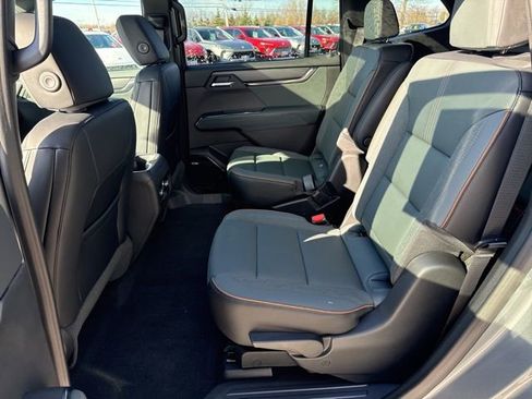 New 2026 GMC Acadia AT4 w/ Luxury Package image 30