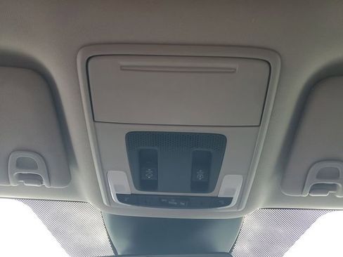 Used 2023 Honda Pilot Elite image 25