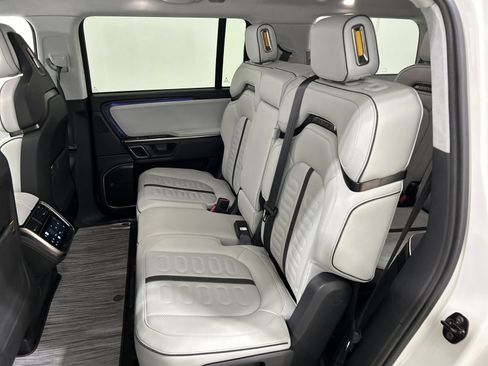 Used 2024 Rivian R1S Adventure AWD/4WD image 21