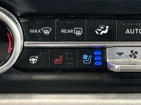 Used 2024 Ford Expedition Limited RWD image 23
