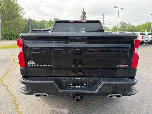 Used 2024 Chevrolet Silverado 1500 RST w/ Z71 Off-Road Package AWD/4WD image 5
