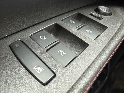 Used 2015 Chevrolet Equinox LT AWD/4WD image 30