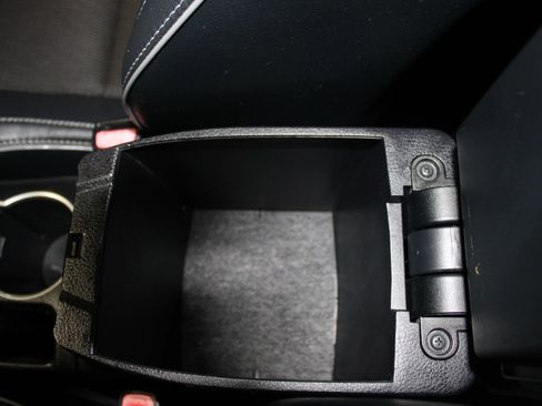 Used 2015 Toyota Corolla S image 24